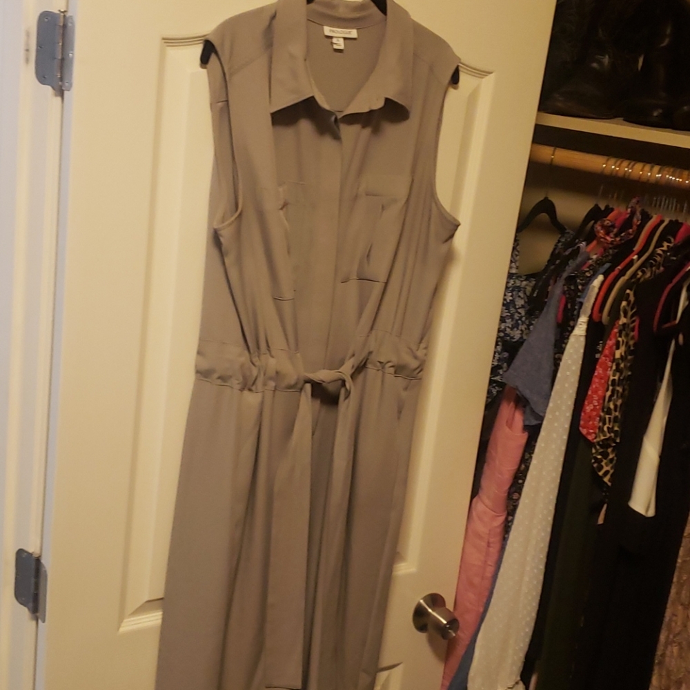 Prologue workwear dress gray